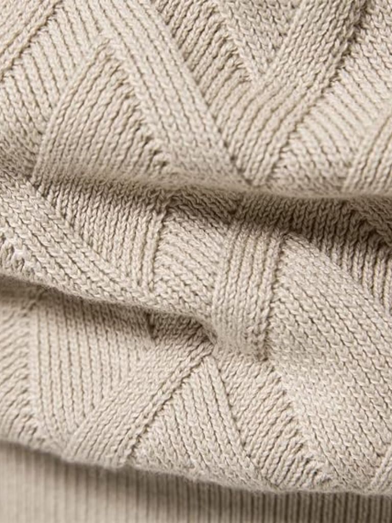Minimalist Knit Pullover - Cross & Crown