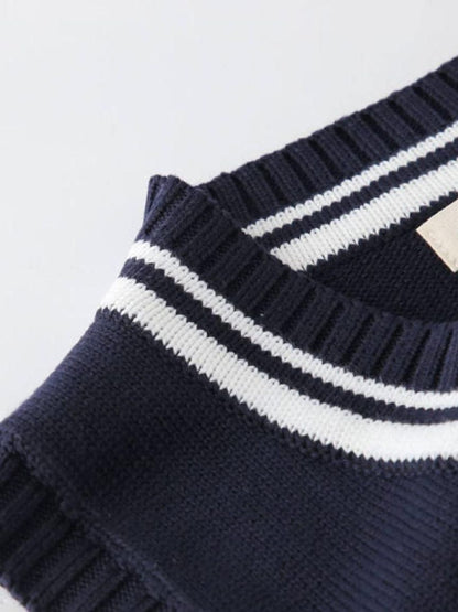 Old Money Essential Knit Vest - Cross & Crown